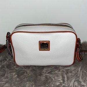 Dooney & Bourke Pebble Grain Camera Crossbody bag